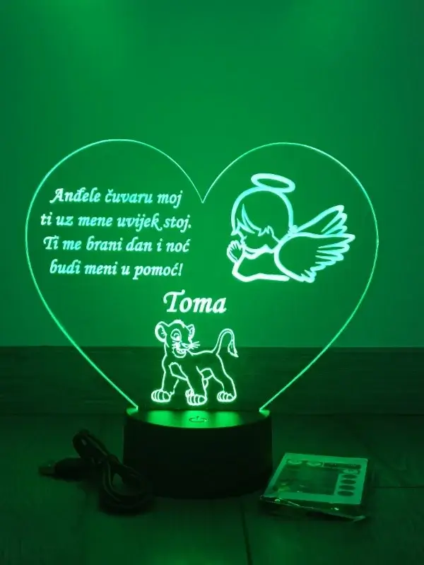 LED noćna svjetiljka u obliku srca s likom lava i personalizacijom