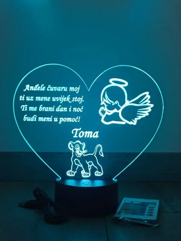 LED noćna svjetiljka u obliku srca s likom lava i personalizacijom