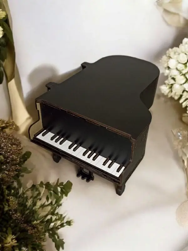 Klavir poklon kutija elegantnog dizajna