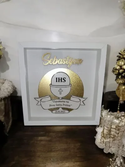 Personalizirani okvir za Prvu svetu pričest s motivom IHS i imenom