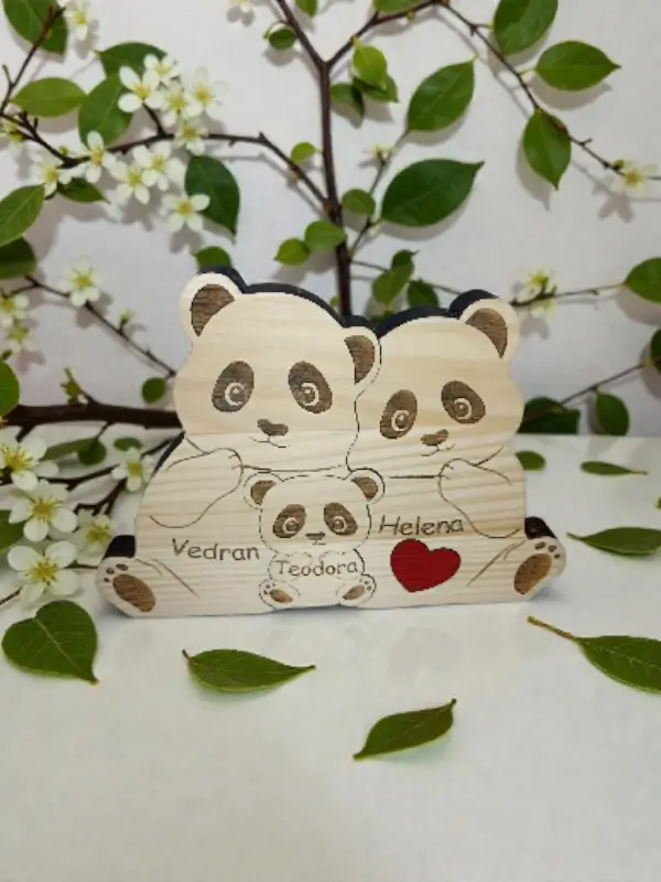 Personalizirana drvena obiteljska dekoracija s imenima